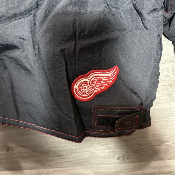Champion Vintage NHL Detroit Red Wings Logo Embroidered Jacket Large Very Warm - Picture 5 of 16